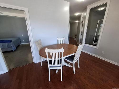 304-866 Goldstream Ave, Langford, BC - Indoor Photo Showing Dining Room