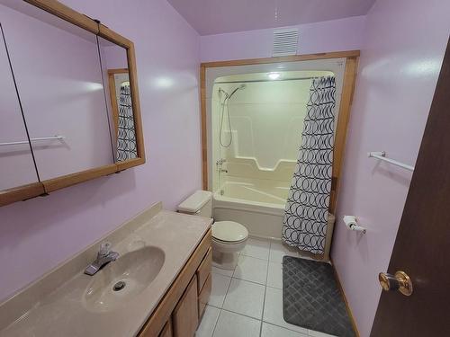 3 Parkway Place, Terrace Bay, ON - Indoor Photo Showing Bathroom