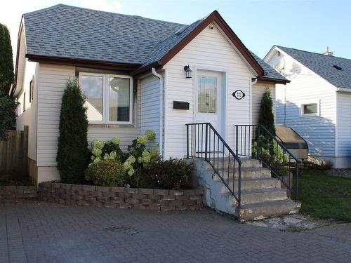 733 Ernestine Avenue, Thunder Bay, ON - Outdoor