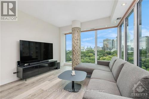 1001 - 200 Lett Street, Ottawa, ON - Indoor Photo Showing Living Room