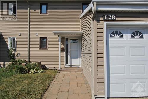 front of home - 628 Seyton Drive, Ottawa, ON - Outdoor