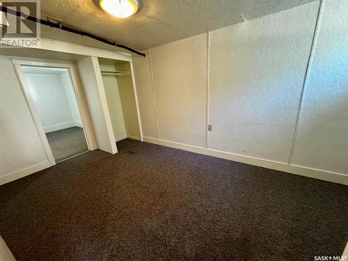 305 3Rd Avenue Ne, Swift Current, SK - Indoor Photo Showing Other Room