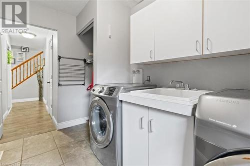 123 Martinglen Crescent, Kitchener, ON - Indoor Photo Showing Laundry Room