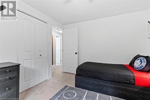 123 Martinglen Crescent, Kitchener, ON - Indoor Photo Showing Bedroom