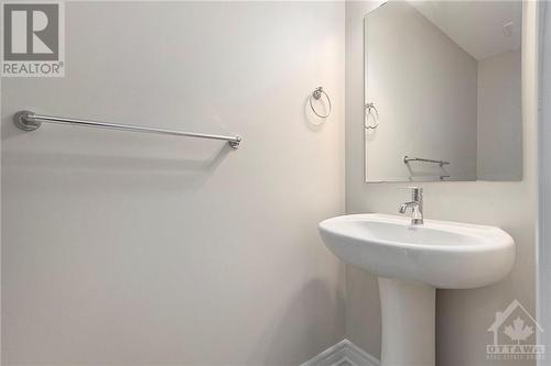 729 Namur Street, Embrun, ON - Indoor Photo Showing Bathroom