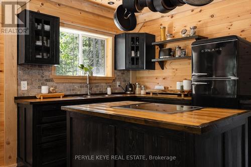 3702 Eagle Lake Road, South River, ON - Indoor Photo Showing Other Room