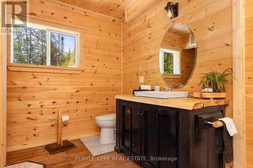 3702 Eagle Lake Road, South River, ON - Indoor Photo Showing Bathroom