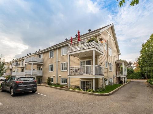 Parking - 684 Rue De L'Atlantique, Mont-Saint-Hilaire, QC - Outdoor