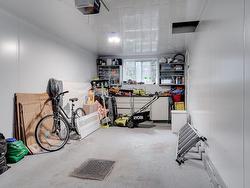 Garage - 