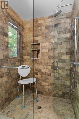 1211 Brydons Bay Road, Gravenhurst, ON - Indoor Photo Showing Bathroom