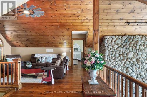 1211 Brydons Bay Road, Gravenhurst, ON - Indoor Photo Showing Other Room