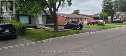 74 Windermere Court, Brampton, ON - Outdoor With Facade