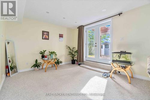 15 Southwood Drive, Kitchener, ON - Indoor