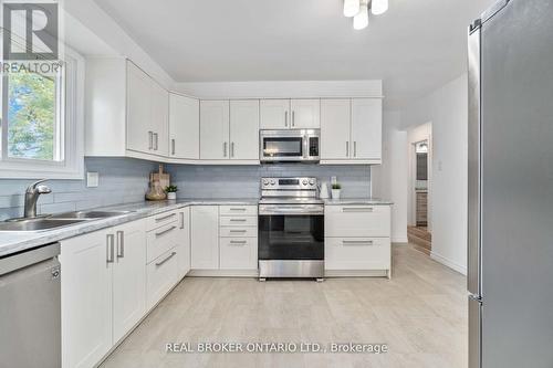 15 Southwood Drive, Kitchener, ON - Indoor Photo Showing Kitchen With Double Sink