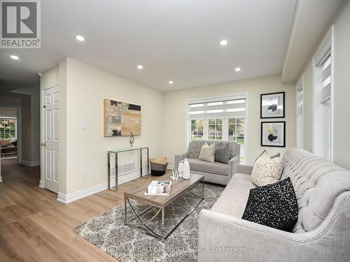 130 Ocean Ridge Drive, Brampton, ON - Indoor Photo Showing Living Room