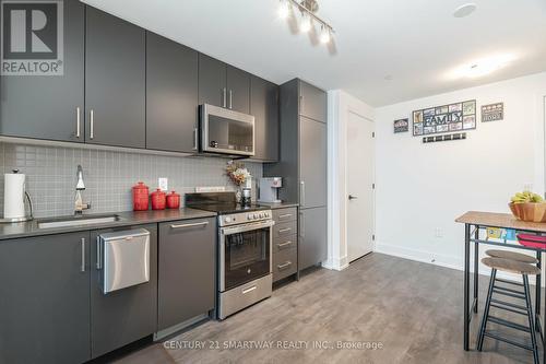 411 - 2450 Old Bronte Road, Oakville, ON - Indoor Photo Showing Kitchen With Stainless Steel Kitchen