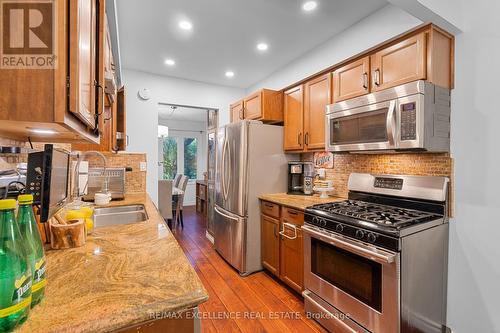 7 Lady Stewart Boulevard, Brampton, ON - Indoor Photo Showing Kitchen With Double Sink