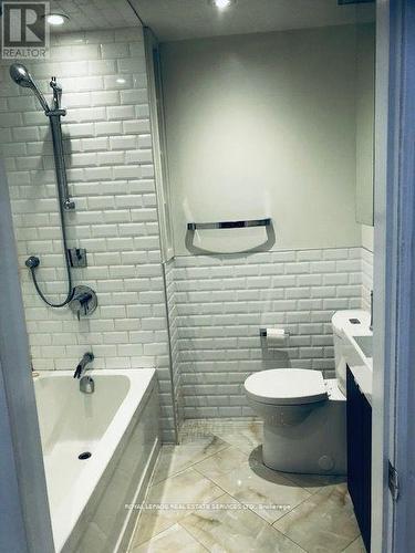 Main Fl - 291A Roncesvalles Avenue, Toronto, ON - Indoor Photo Showing Bathroom