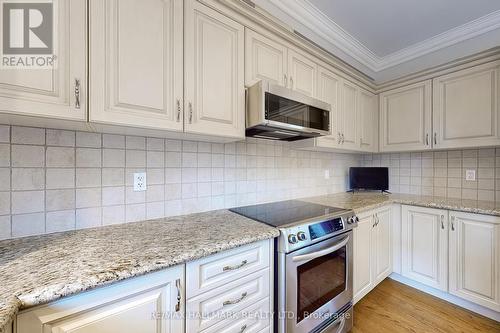 243 Via Campanile Road, Vaughan, ON - Indoor Photo Showing Kitchen With Upgraded Kitchen