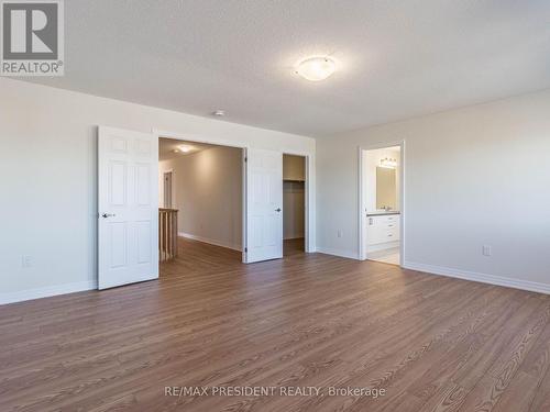 253 Warden Street, Clearview, ON - Indoor Photo Showing Other Room