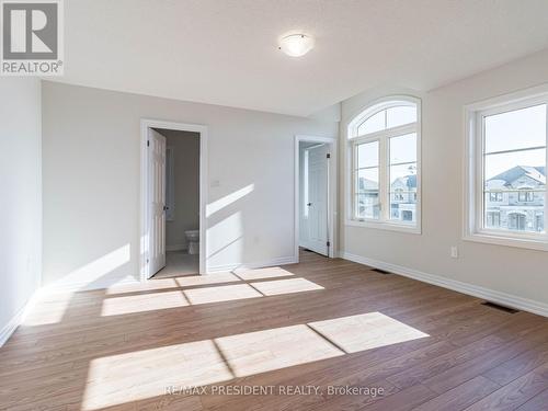 253 Warden Street, Clearview, ON - Indoor Photo Showing Other Room