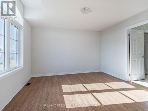 253 Warden Street, Clearview, ON - Indoor Photo Showing Other Room