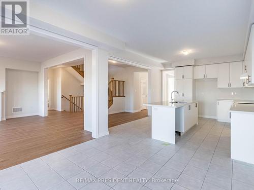 253 Warden Street, Clearview, ON - Indoor Photo Showing Kitchen