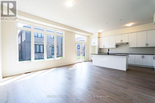 84 Shepherd Drive, Barrie, ON - Indoor Photo Showing Kitchen