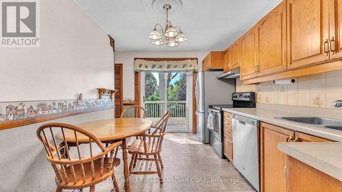 8371 Longwoods Road, London, ON - Indoor Photo Showing Kitchen