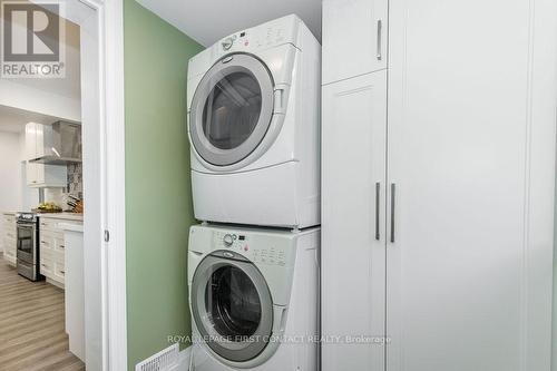 309 Gill Street, Orillia, ON - Indoor Photo Showing Laundry Room