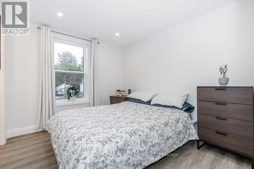 309 Gill Street, Orillia, ON - Indoor Photo Showing Bedroom