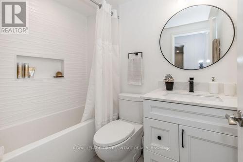 309 Gill Street, Orillia, ON - Indoor Photo Showing Bathroom