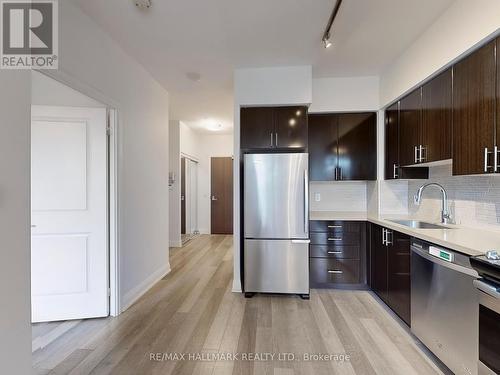 110 - 95 North Park Road, Vaughan, ON - Indoor Photo Showing Kitchen With Upgraded Kitchen