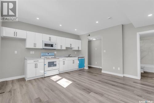 558 Fortosky Manor, Saskatoon, SK - Indoor Photo Showing Kitchen