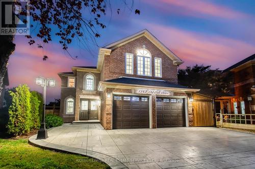 1142 Old Oak Drive, Oakville, ON - Outdoor