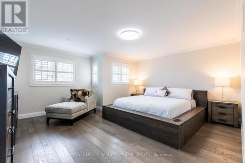 1142 Old Oak Drive, Oakville, ON - Indoor Photo Showing Bedroom