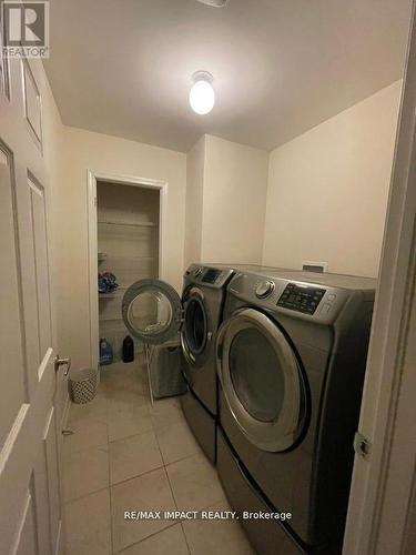 22 Feeder Street, Brampton, ON - Indoor Photo Showing Laundry Room