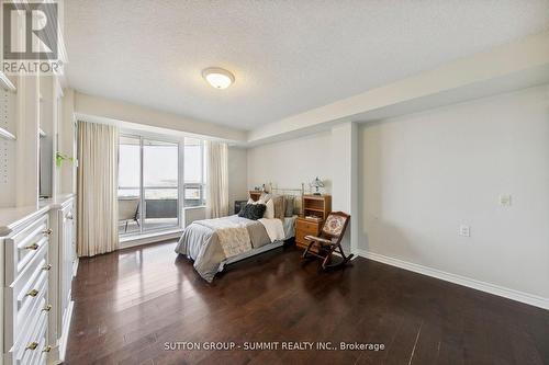 708 - 4640 Kimbermount Avenue, Mississauga, ON - Indoor Photo Showing Bedroom