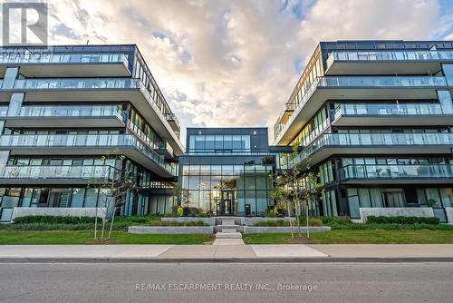 A301 - 1117 Cooke Boulevard, Burlington, ON - Outdoor With Facade