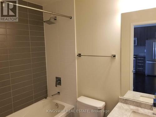 1401 - 4011 Brickstone Mews, Mississauga, ON - Indoor Photo Showing Bathroom