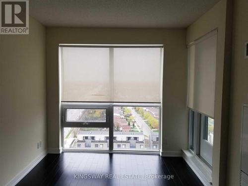 1401 - 4011 Brickstone Mews, Mississauga, ON - Indoor Photo Showing Other Room