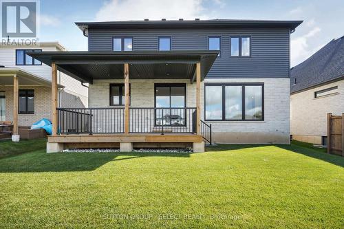 53 Briscoe Crescent, Strathroy-Caradoc (Ne), ON - Outdoor With Deck Patio Veranda