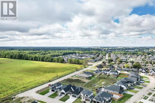 53 Briscoe Crescent, Strathroy-Caradoc (Ne), ON - Outdoor With View