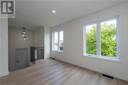 Living Room - 2640 9Th Avenue E, Owen Sound, ON - Indoor Photo Showing Other Room