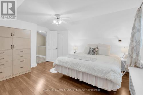 9 Pinedale Avenue, St. Catharines, ON - Indoor Photo Showing Bedroom