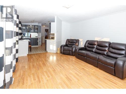 13 7100 Aldeen Road, Prince George, BC - Indoor Photo Showing Living Room