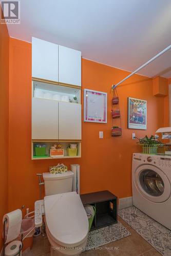 7070 Longwoods (Formerly #20 ) Road, London, ON - Indoor Photo Showing Laundry Room