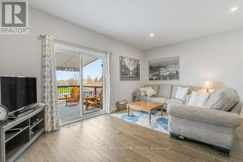 815 Baker Avenue S, North Perth, ON - Indoor Photo Showing Living Room