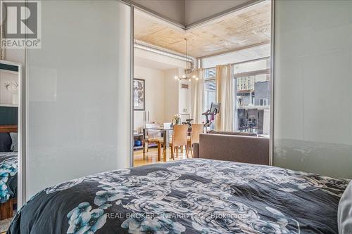 211 - 66 Portland Street, Toronto, ON - Indoor Photo Showing Bedroom