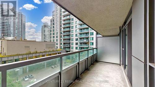 601 - 19 Grand Trunk Crescent, Toronto, ON - Outdoor With Balcony